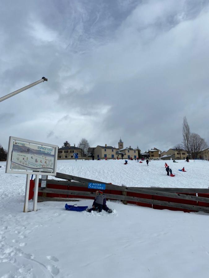 Appartement Aux Pieds Des Pistes ! Les Angles  Exterior foto